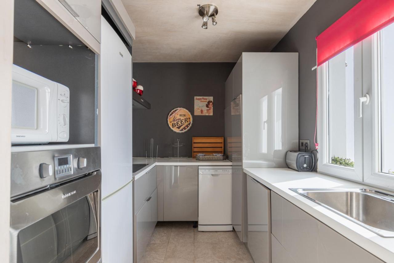 Seabreeze Carihuela Apartment Торремолинос Экстерьер фото